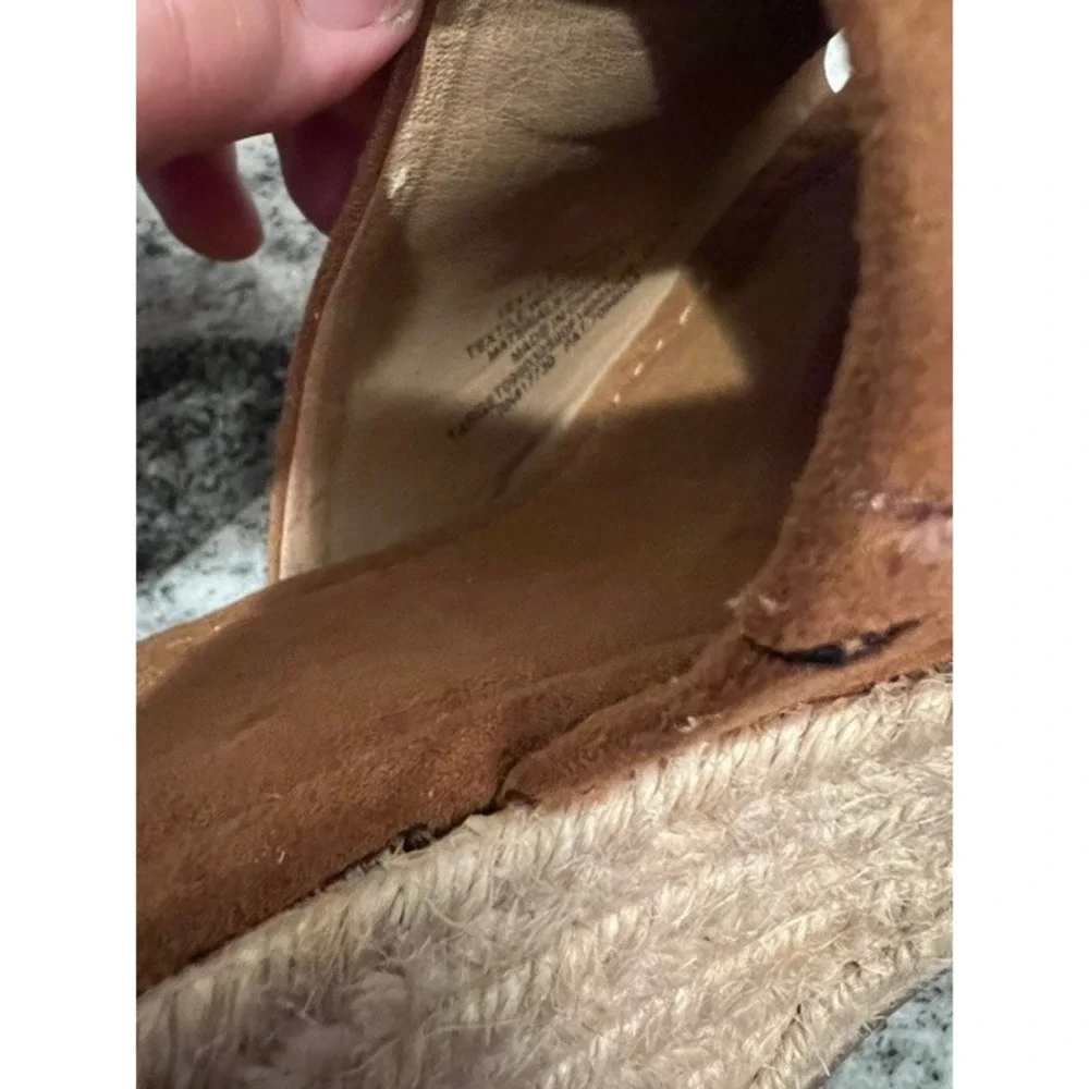 Universal Thread step into